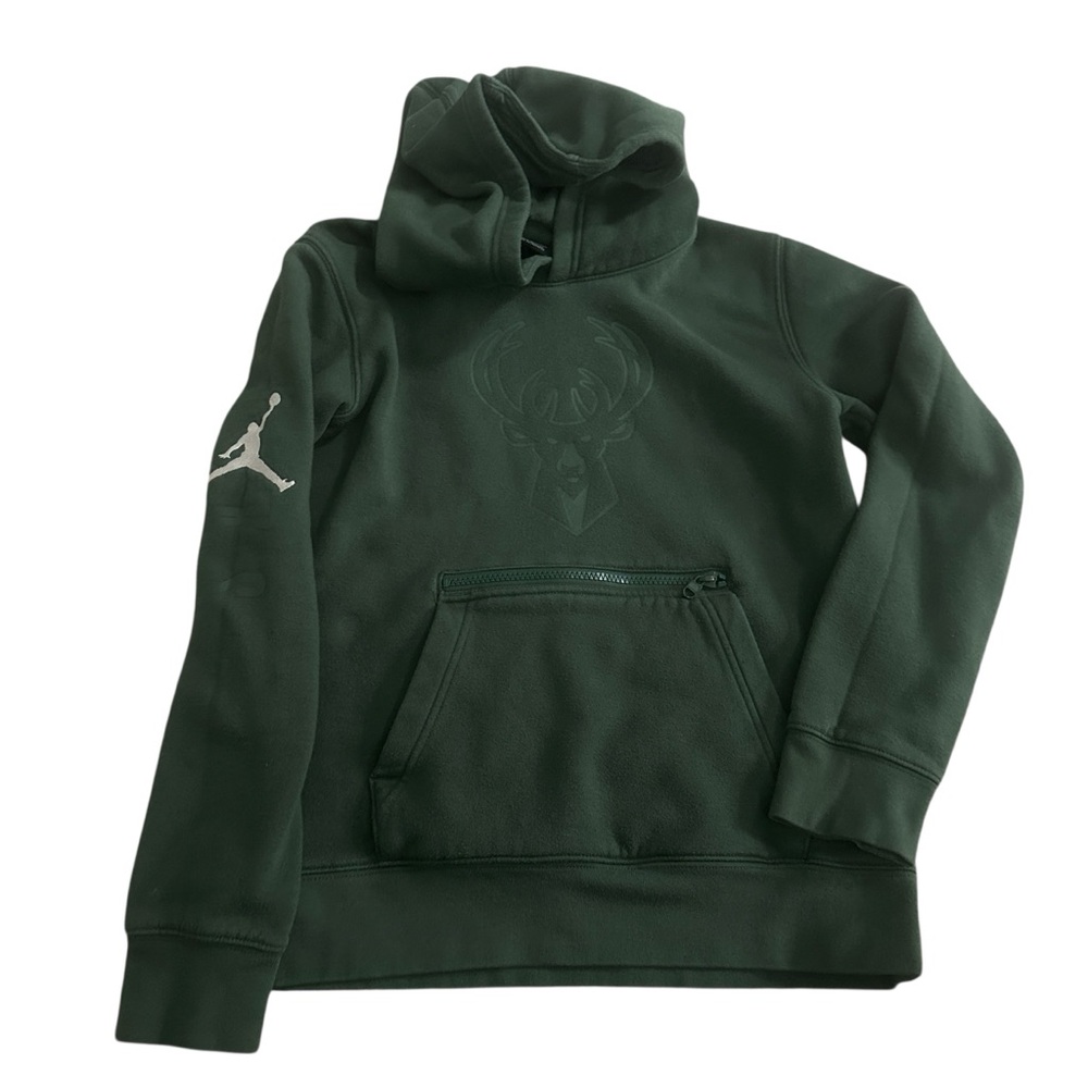 Air Jordan Milwaukee Bucks Logo Pullover Hoodie Youth‎ Medium 8/10